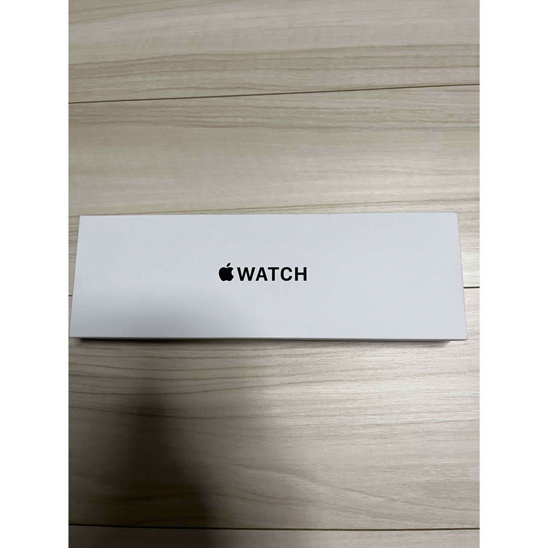 Apple Watch(アップルウォッチ)の【新品・未使用】apple watch se 第二世代　40mm ミッドナイト メンズの時計(腕時計(デジタル))の商品写真