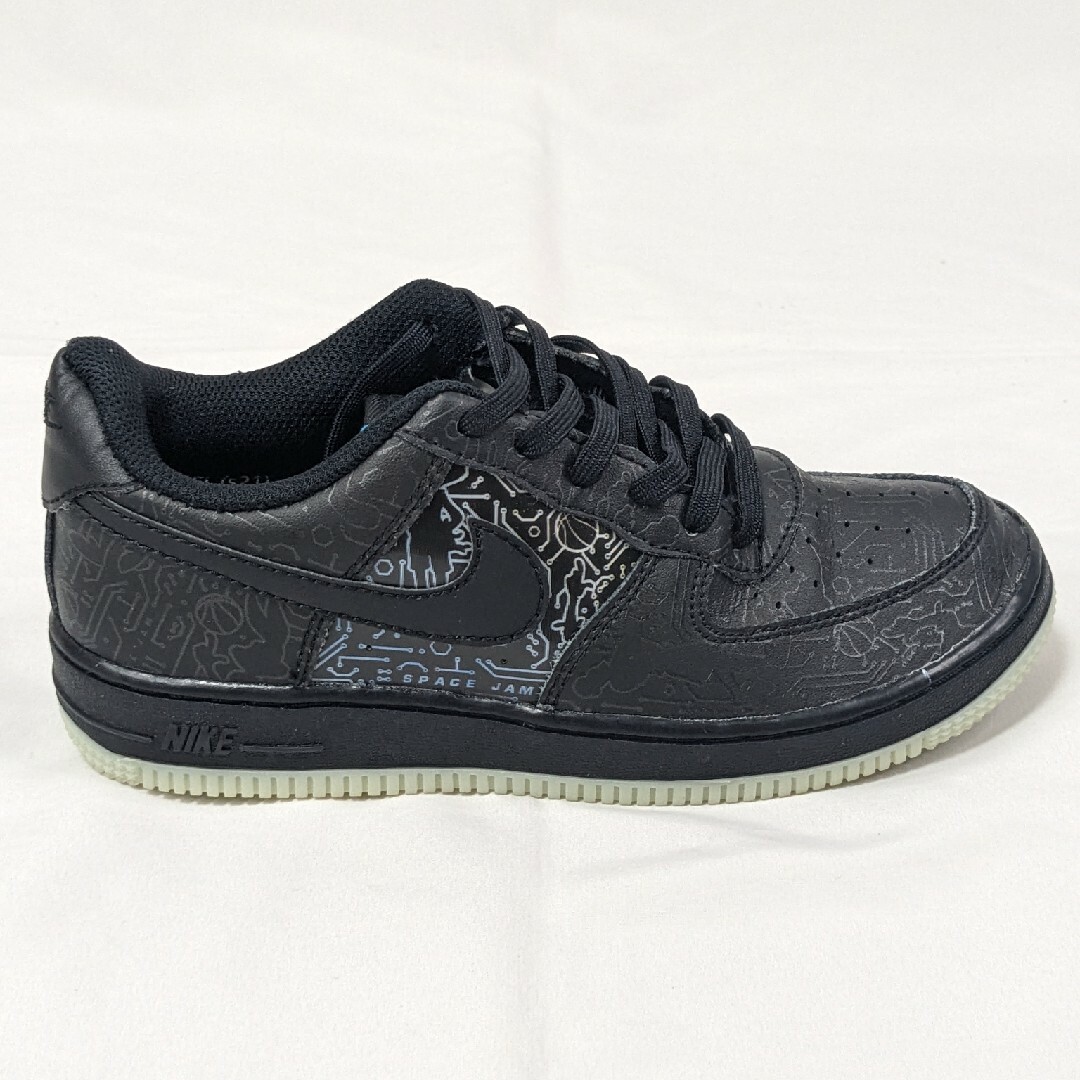 美品 NIKE AIR FORCE 1 22cm スペースプレイヤーズ ナイキ レディースの靴/シューズ(スニーカー)の商品写真