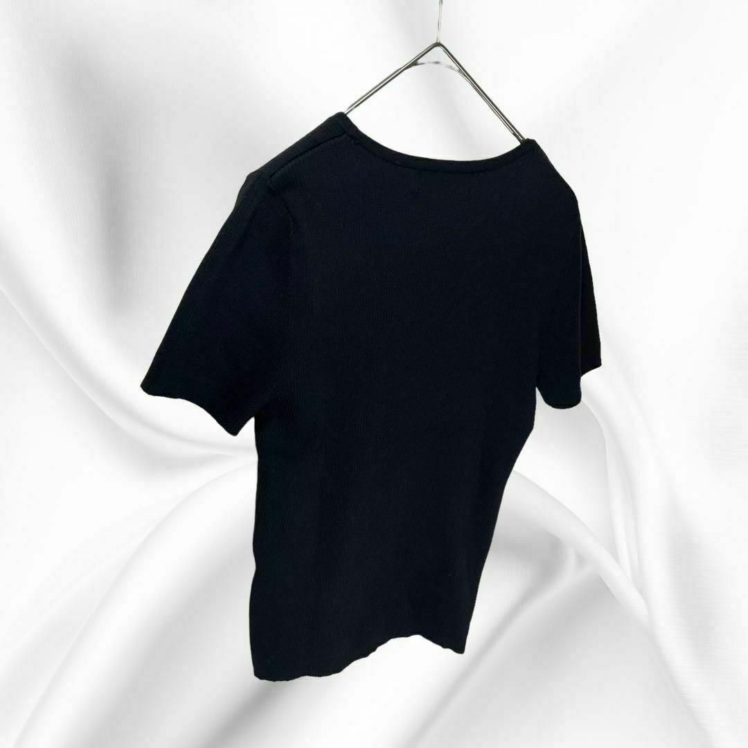 美品　X.MORE ブラック　無地　半袖　カットソー　胸元ビーズつき　M レディースのトップス(カットソー(半袖/袖なし))の商品写真