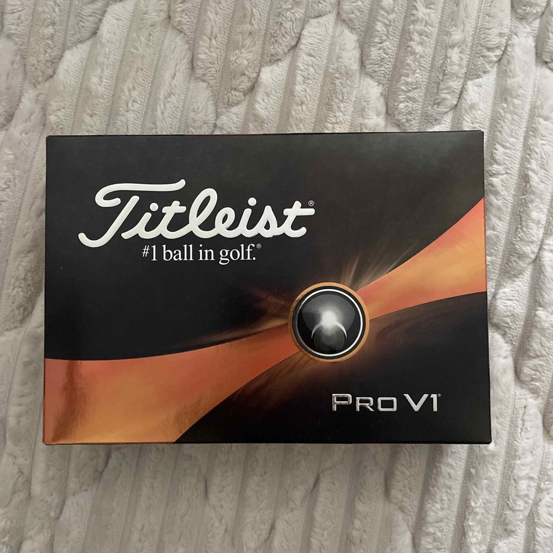 Titleist(タイトリスト)のタイトリスト ゴルフボール 23プロV1 スポーツ/アウトドアのゴルフ(その他)の商品写真