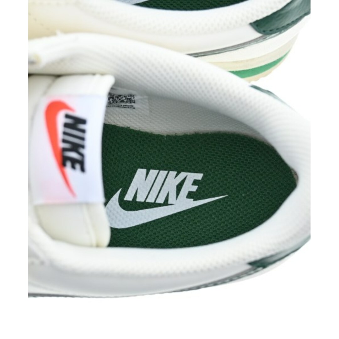 NIKE(ナイキ)のNIKE ナイキ スニーカー 24cm 白x緑 【古着】【中古】 レディースの靴/シューズ(スニーカー)の商品写真