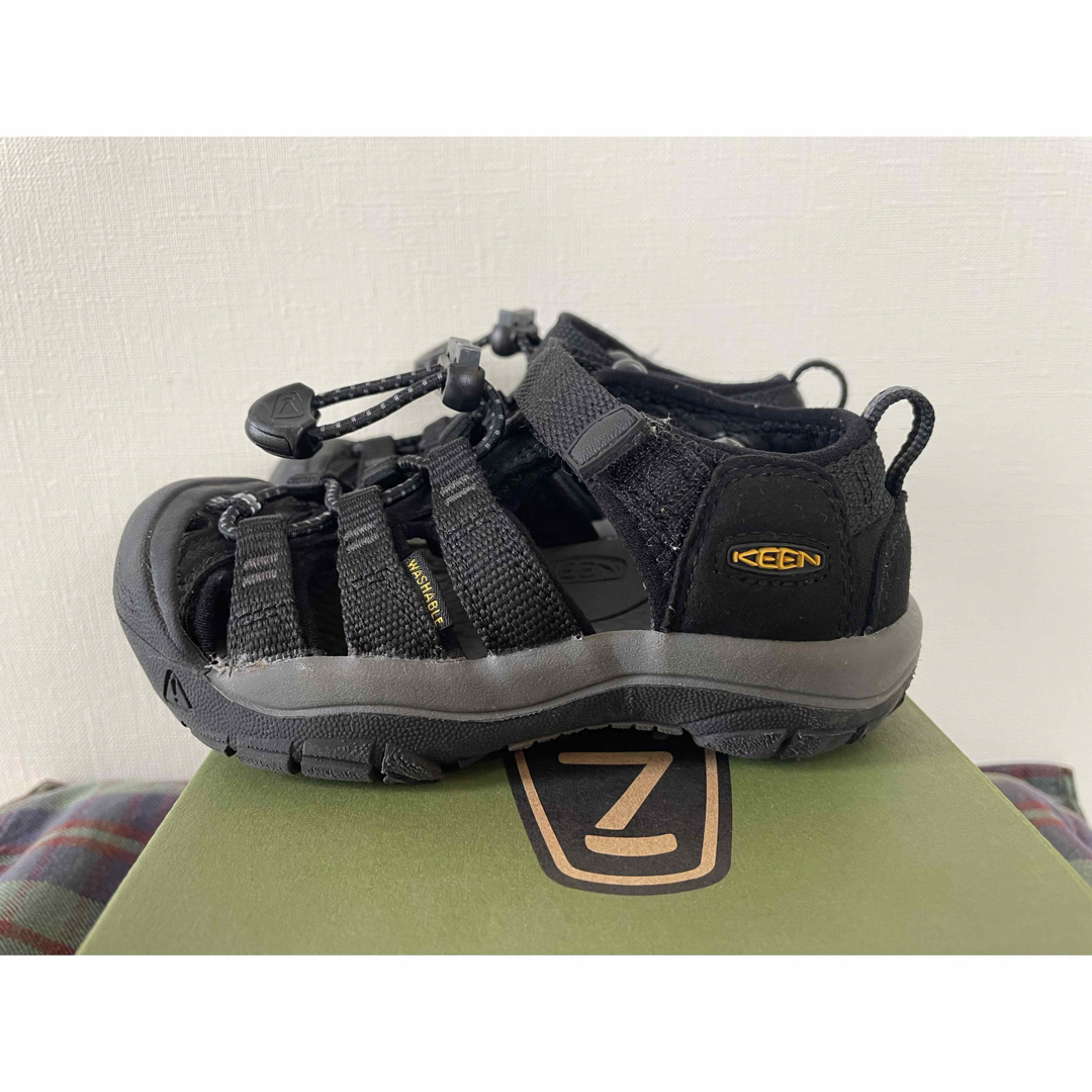 KEEN(キーン)の着用回数少！KEEN サンダル　17㎝ キッズ/ベビー/マタニティのキッズ靴/シューズ(15cm~)(サンダル)の商品写真