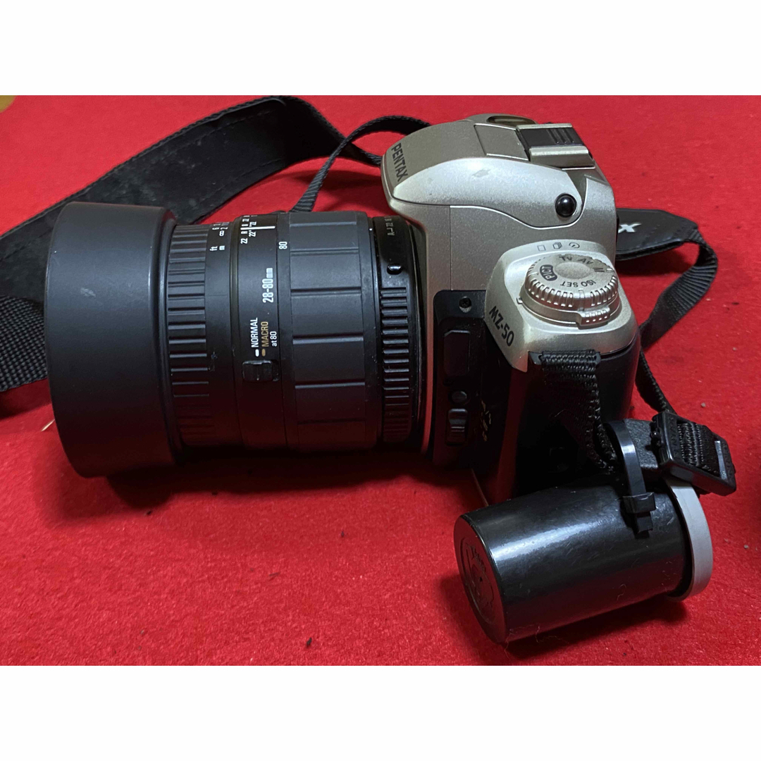 PENTAX MZー50 一眼レフフィルムカメラ予備レンズと三脚555ー01ー3 スマホ/家電/カメラのカメラ(フィルムカメラ)の商品写真