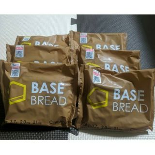 ベースフードBASEBREADシナモン　6個(パン)