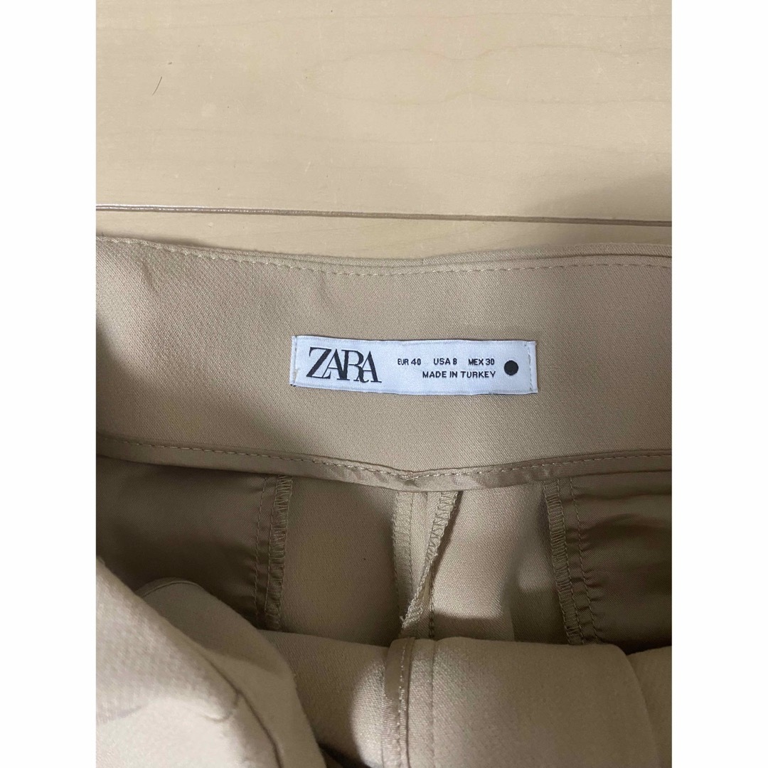 ZARA(ザラ)の【美品】【大人気】ZARA ザラ ハイウエストパンツ レディースのパンツ(カジュアルパンツ)の商品写真