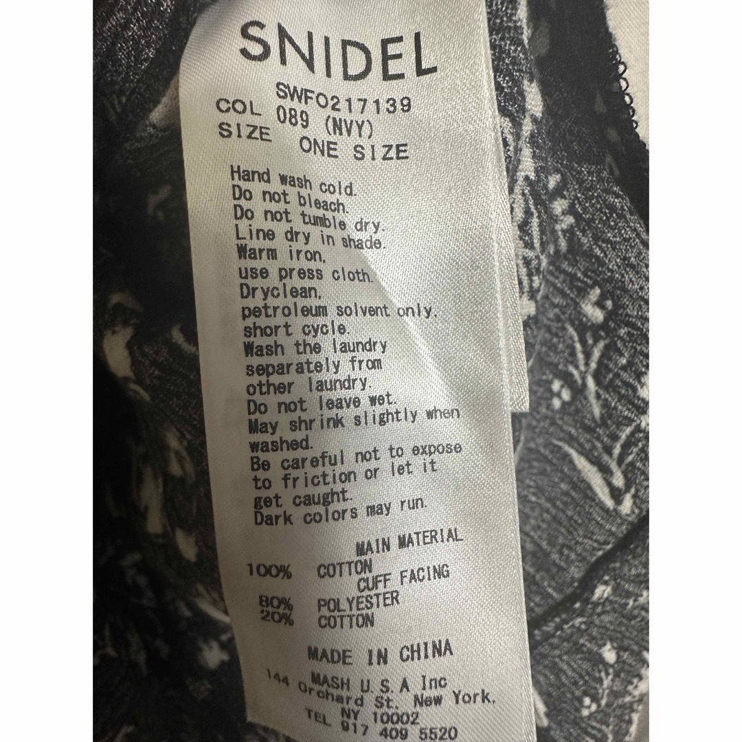 SNIDEL(スナイデル)の美品　スナイデル　花柄ワンピース レディースのワンピース(その他)の商品写真