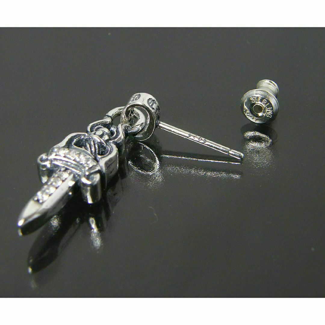 シルバー925 ダイヤモンドcz ダガー ピアス SILVER DAGGER メンズのアクセサリー(ピアス(片耳用))の商品写真