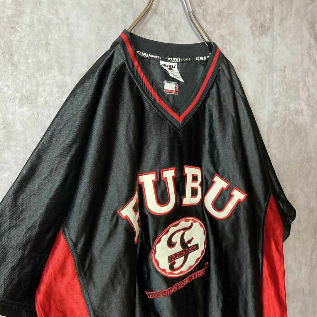 FUBU(フブ)の【usa製、ビックロゴ】FUBUゲームシャツ古着ヒップホップB系　ブラック黒 メンズのトップス(Tシャツ/カットソー(半袖/袖なし))の商品写真