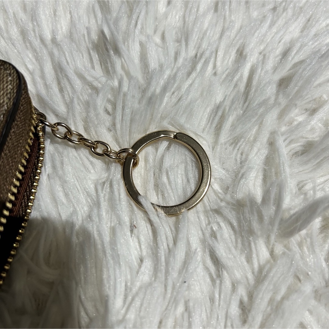 COACH(コーチ)の未使用に近い　COACH  コーチ　小銭入れ  コインケース キーリング レディースのファッション小物(コインケース)の商品写真