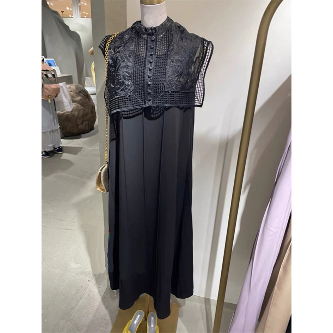 Ameri VINTAGE(アメリヴィンテージ)の訳あり　CASSIE TRAPEZE DRESS ブラック Sサイズ レディースのワンピース(ロングワンピース/マキシワンピース)の商品写真