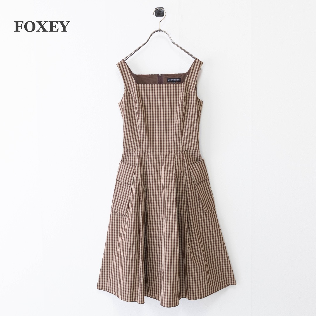 FOXEY NEW YORK(フォクシーニューヨーク)の【FOXEY NEW YORK】ノースリーブワンピース　ギンガムチェック レディースのワンピース(ひざ丈ワンピース)の商品写真