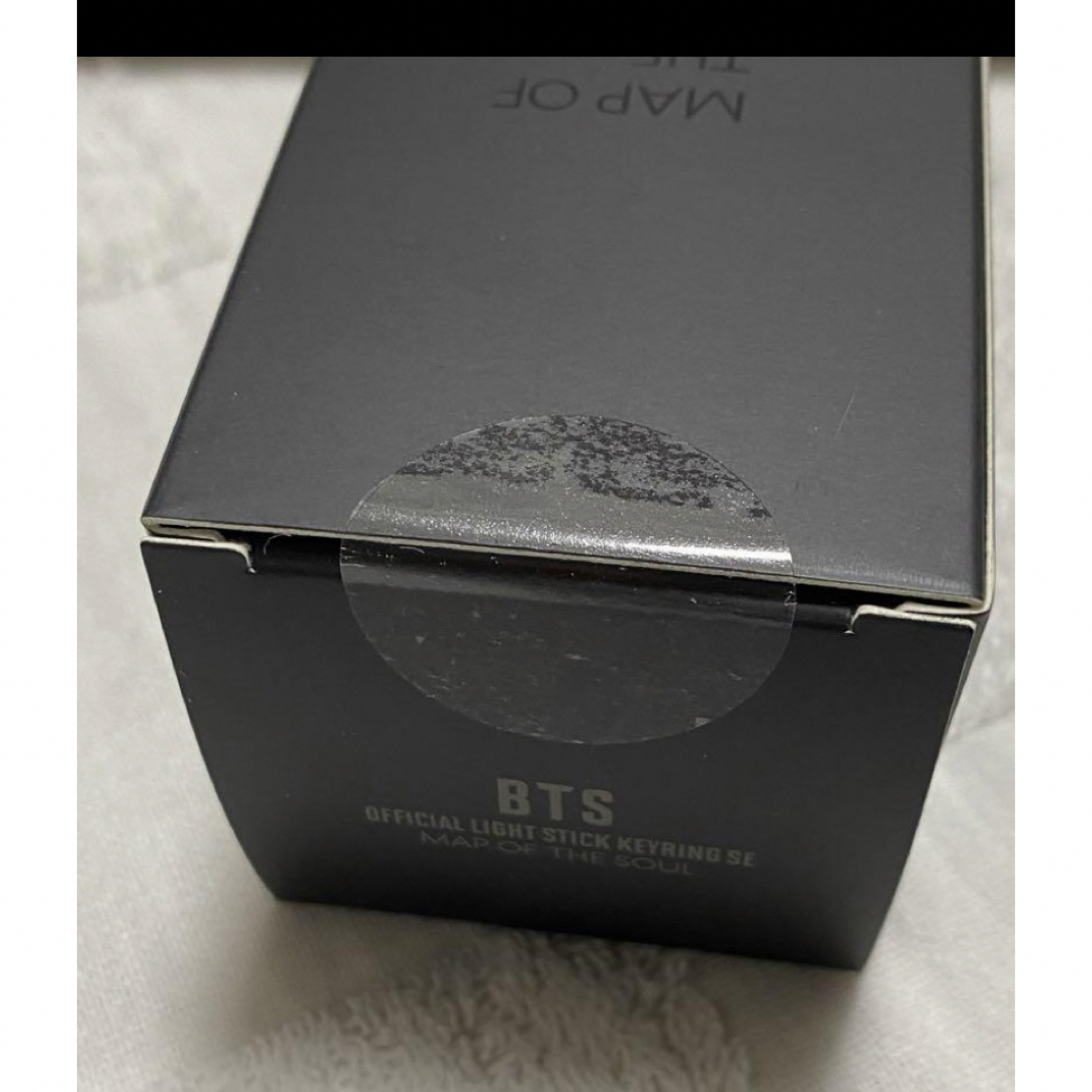 防弾少年団(BTS)(ボウダンショウネンダン)の新品未開封BTS OFFICIAL LIGHT STICK KEYRING SE エンタメ/ホビーのタレントグッズ(アイドルグッズ)の商品写真