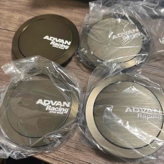 advan Racing ホイールキャップ　4つ(ホイール)