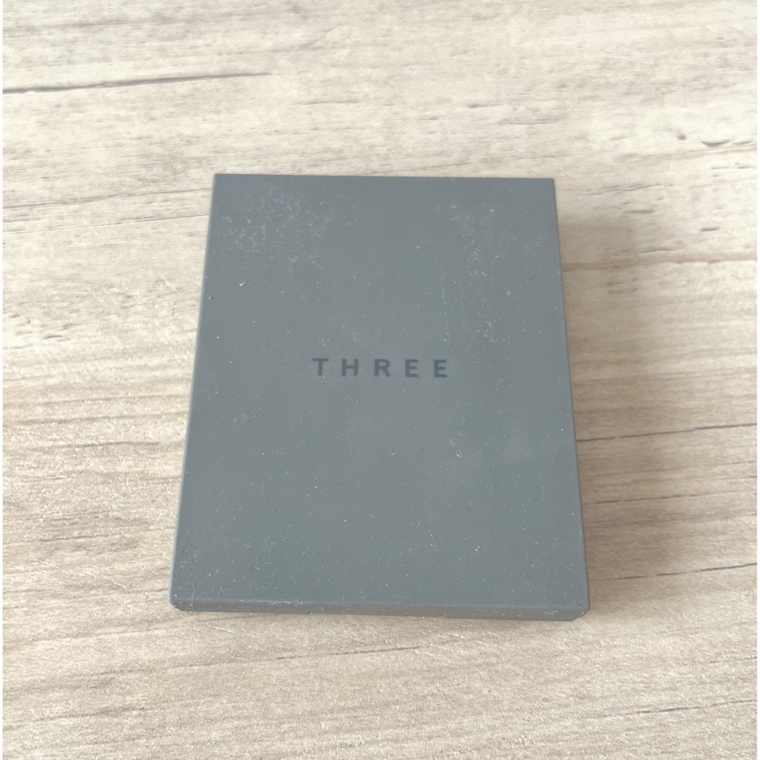 THREE(スリー)のスリー THREE シマリング グロー デュオ #01 6.8g コスメ/美容のベースメイク/化粧品(フェイスパウダー)の商品写真