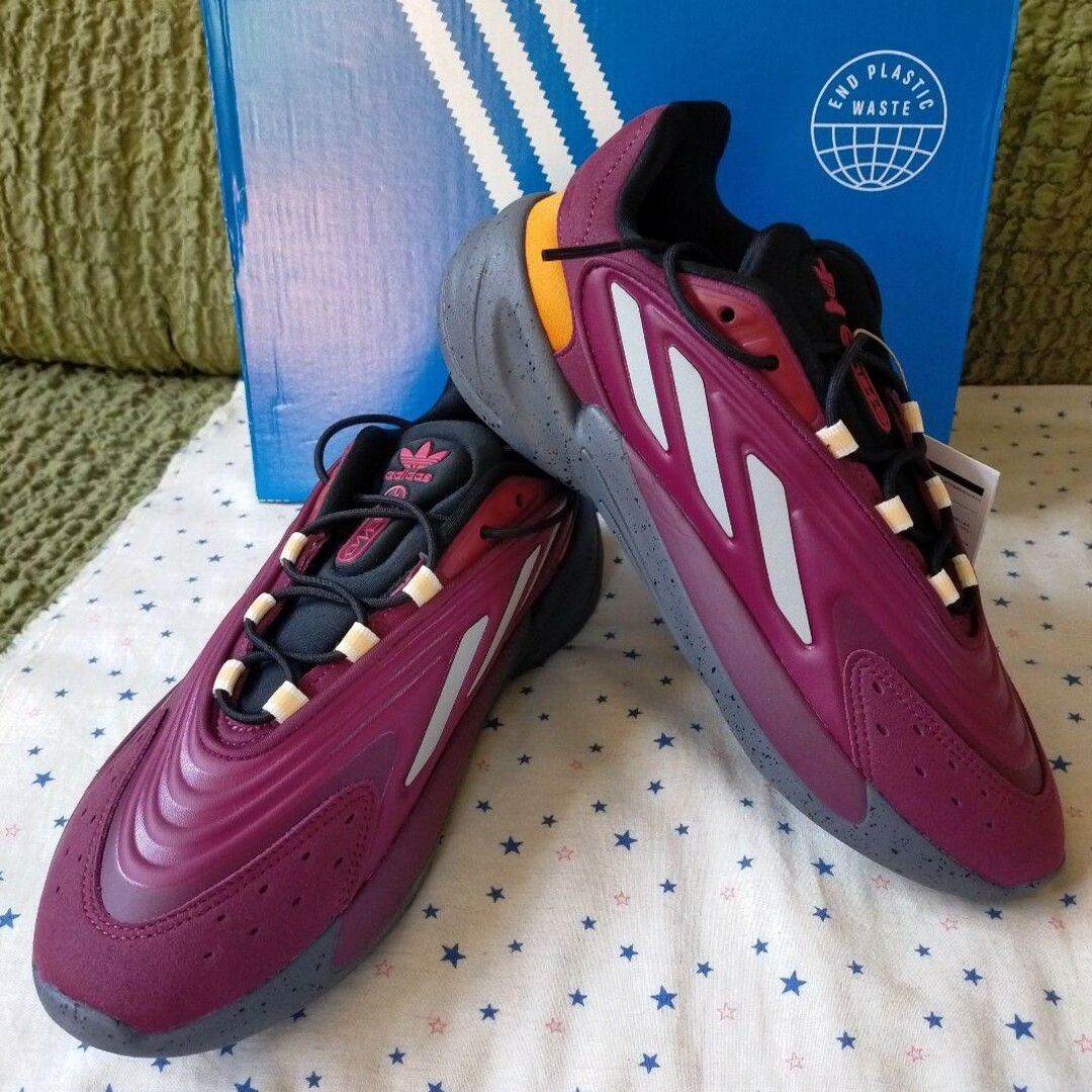 adidas(アディダス)のアディダス adidas スニーカー OZELIA(26.5) メンズの靴/シューズ(スニーカー)の商品写真