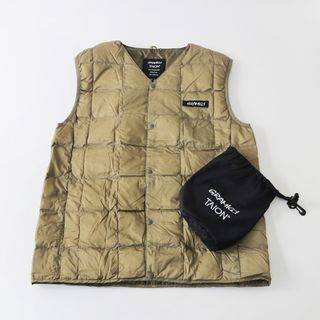 グラミチ(GRAMICCI)の美品 グラミチ GRAMICCI × タイオン TAION G2FU-J083-TG INNER VEST インナーダウンベスト S/カーキ 収納袋付き【2400013849104】(ダウンベスト)