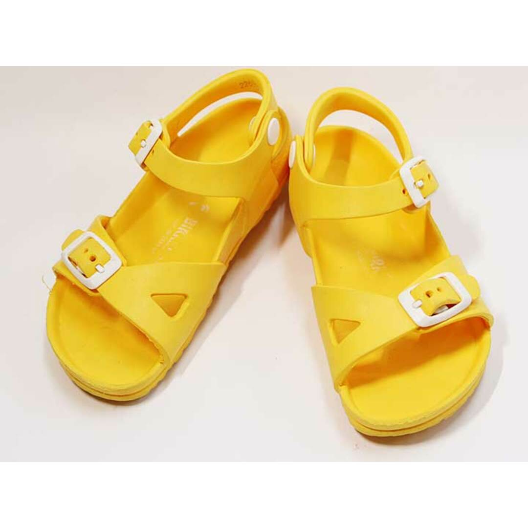 BIRKENSTOCK(ビルケンシュトック)の【夏物 新入荷!】▼ビルケンシュトック/BIRKENSTOCK▼17cm サンダル/シューズ/靴 黄色系×白 【中古】 子供 キッズ kids  男の子 女の子 夏 shoes 624042 キッズ/ベビー/マタニティのキッズ靴/シューズ(15cm~)(サンダル)の商品写真