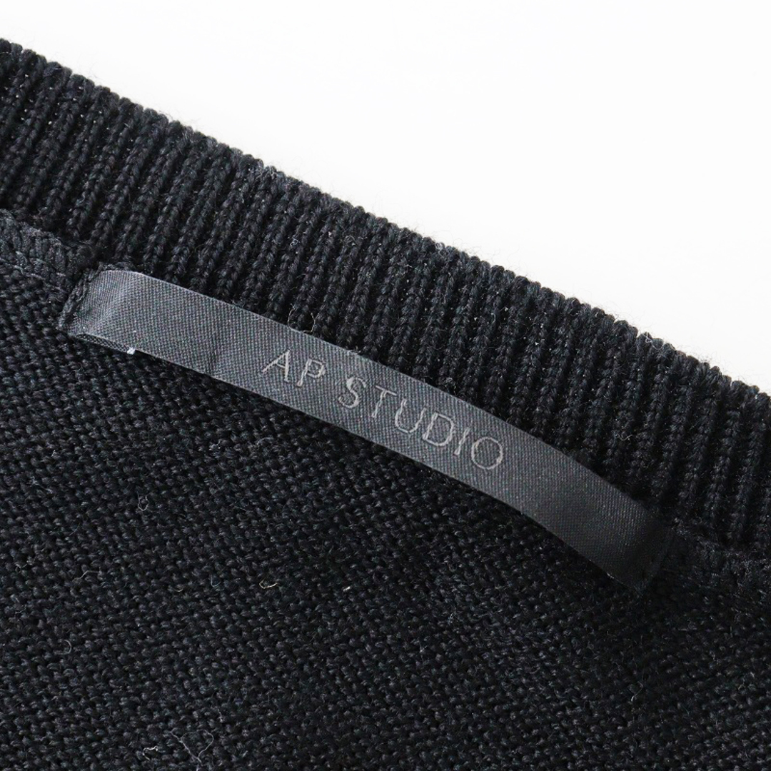 2023AW アパルトモン エーピーストゥディオ AP STUDIO Boys Vneck Knit Vネックニット/ブラック トップス【2400013846080】 レディースのトップス(ニット/セーター)の商品写真