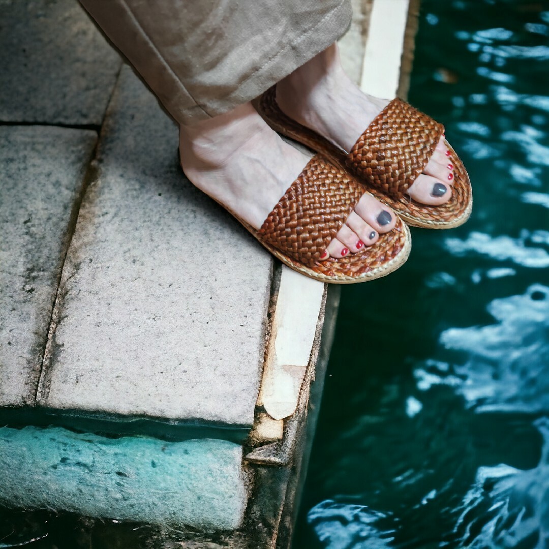 サラサラ!　天然素材のハンドメイドスリッパ 夏サンダル メンズの靴/シューズ(サンダル)の商品写真