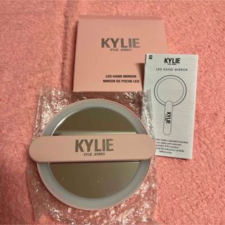 Kylie Cosmetics - KYLIEカイリー非売品LEDライト付ハンドミラー未使用KYLIE JENNER