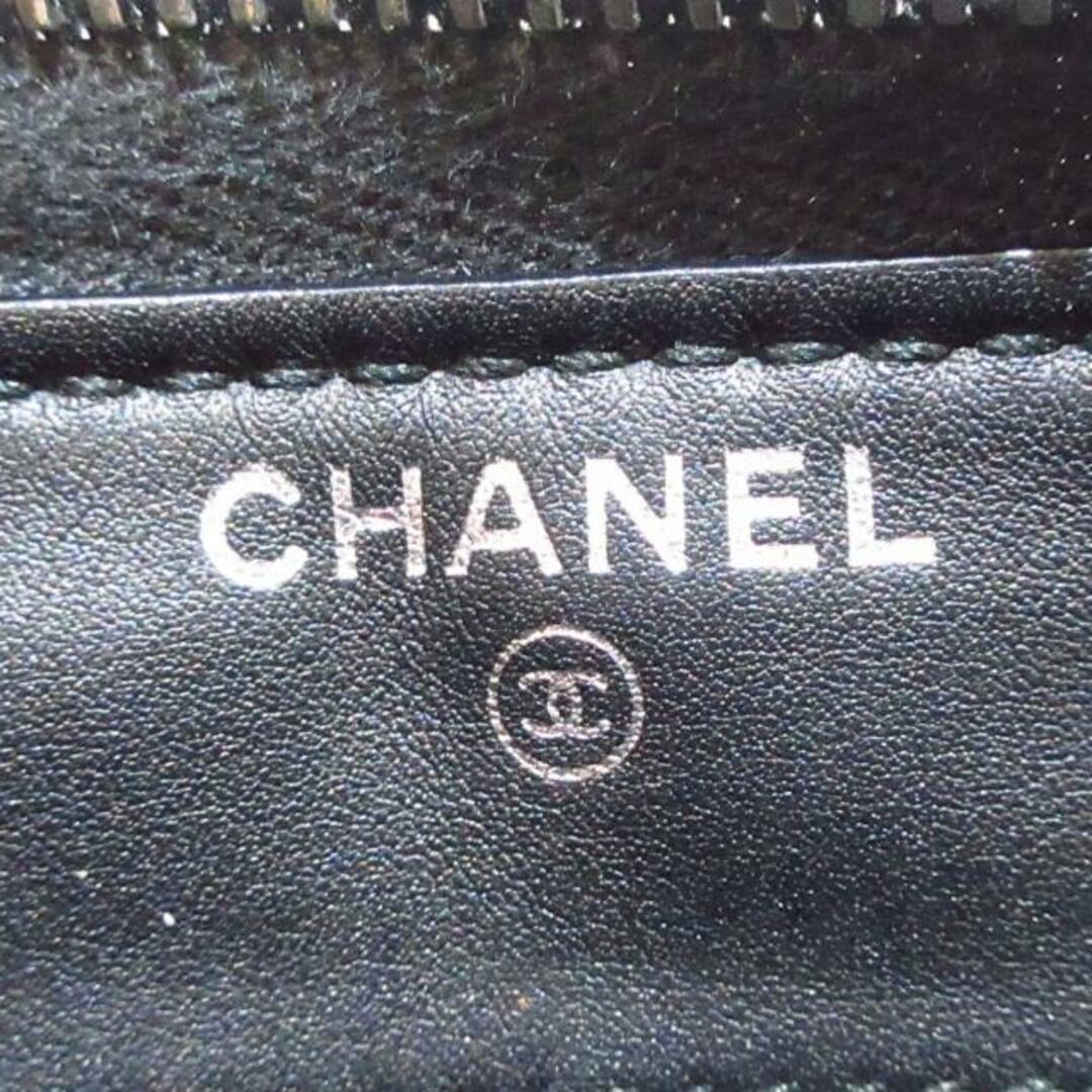 CHANEL(シャネル)のCHANEL(シャネル) 長財布 - 黒 ラウンドファスナー/シルバー金具 エナメル（レザー） レディースのファッション小物(財布)の商品写真