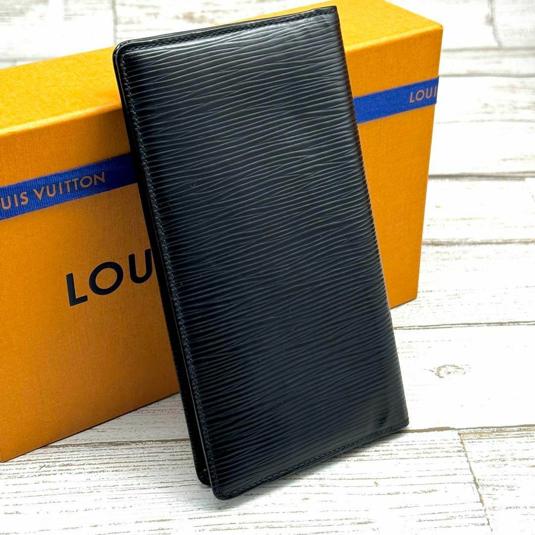 LOUIS VUITTON(ルイヴィトン)のルイヴィトンエピ　ポルトカルトクレディ　二つ折り　長財布　札入れ　ブラック レディースのファッション小物(財布)の商品写真