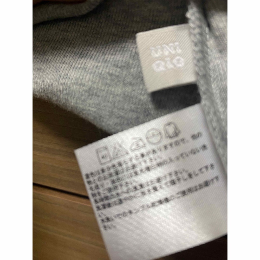 UNIQLO(ユニクロ)の新品未使用　UNIQLO EXTRAFINECOTTON 長袖TシャツＬサイズ レディースのトップス(Tシャツ(長袖/七分))の商品写真