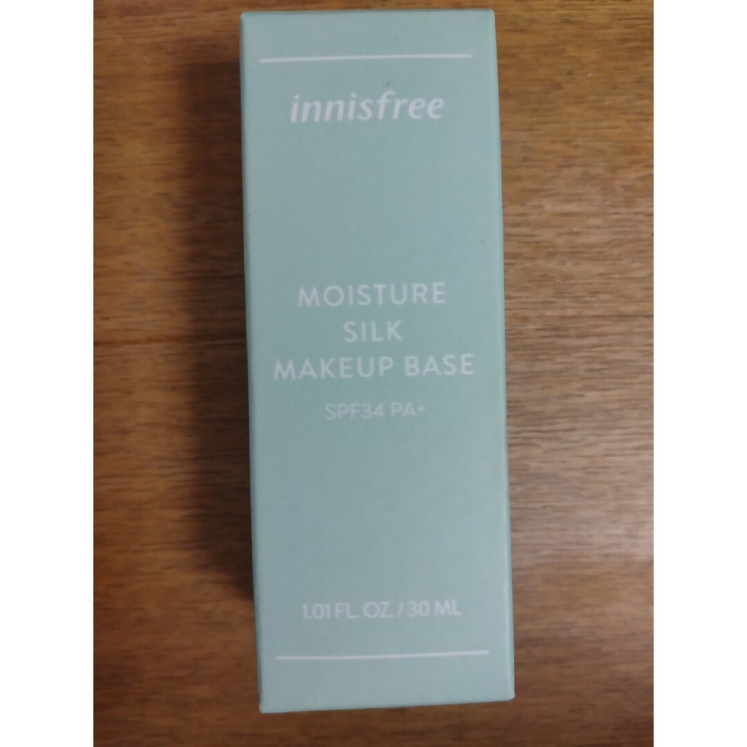 Innisfree(イニスフリー)のイニスフリー　モイスチャーシルクベース下地（グリーン） コスメ/美容のベースメイク/化粧品(化粧下地)の商品写真