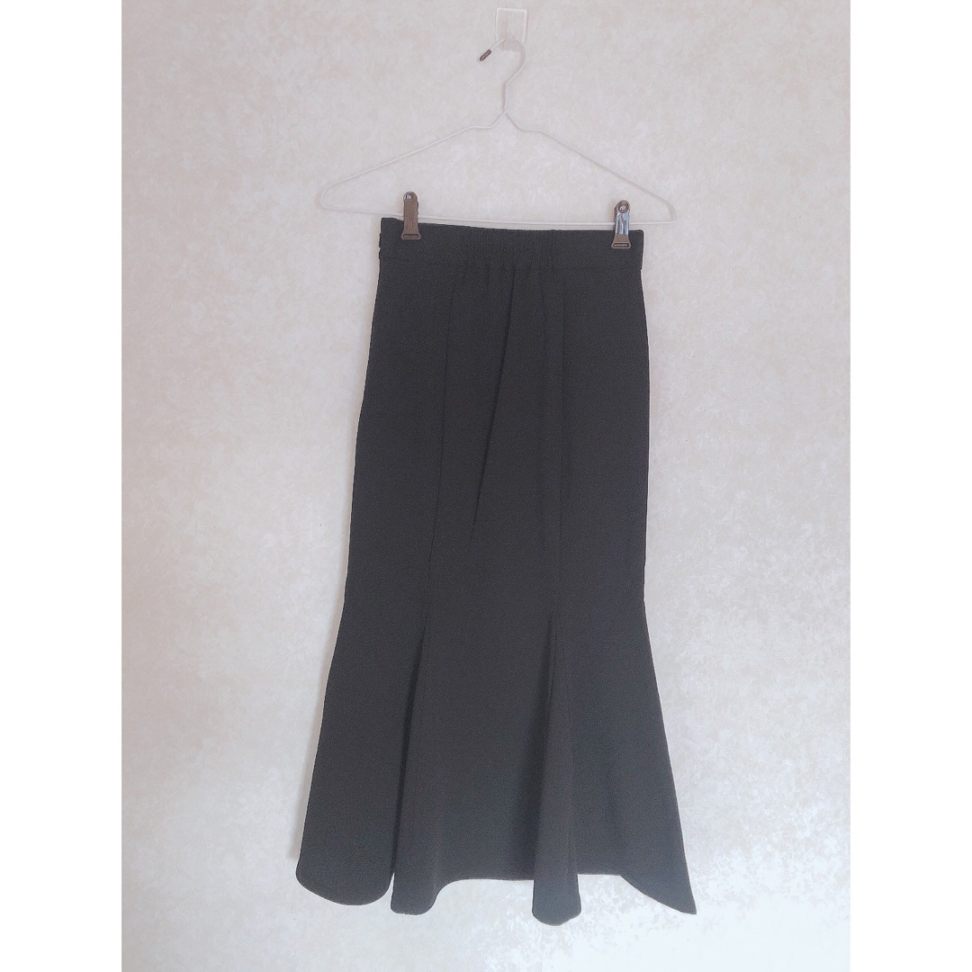 GU(ジーユー)の[GU]カットソーマーメイドロングスカート(丈標準84.0～91.0cm) レディースのスカート(ロングスカート)の商品写真
