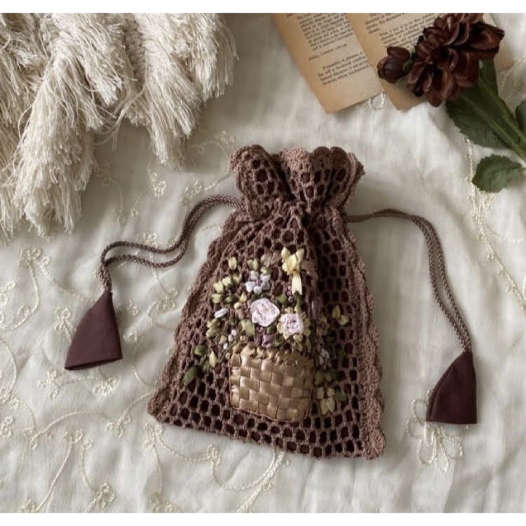 Grimoire(グリモワール)のvintageヴィンテージレトロ花フラワー刺繍レース編み巾着ポーチ レディースのファッション小物(ポーチ)の商品写真