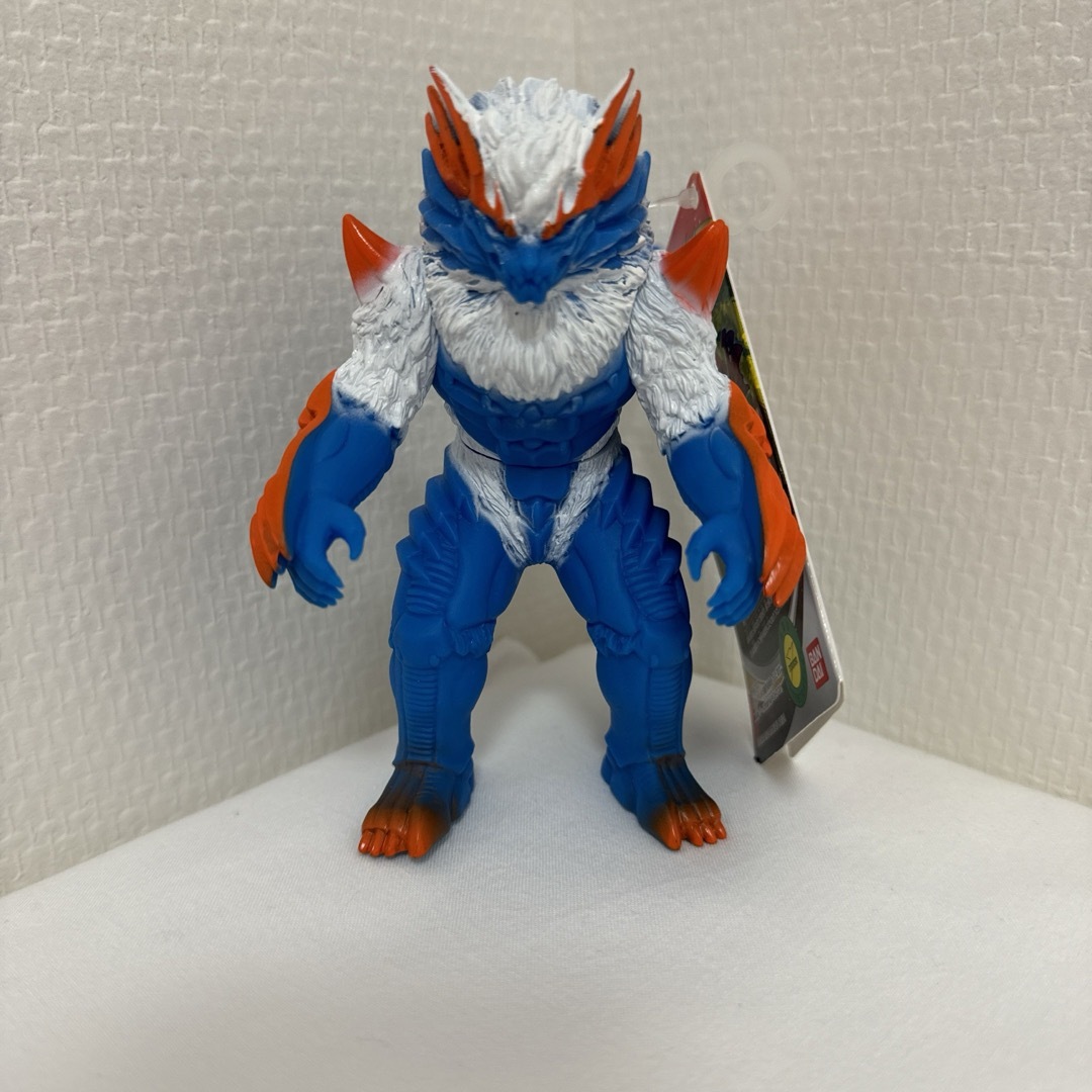 バンダイウルトラ怪獣シリーズ　タグ付き新品　ホロボロス　ギガデロス　ナックル星人 エンタメ/ホビーのフィギュア(特撮)の商品写真