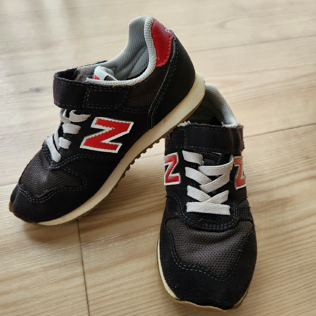 New Balance(ニューバランス)のニューバランス☆new balance☆キッズ スニーカー☆373☆18cm☆黒 キッズ/ベビー/マタニティのキッズ靴/シューズ(15cm~)(スニーカー)の商品写真