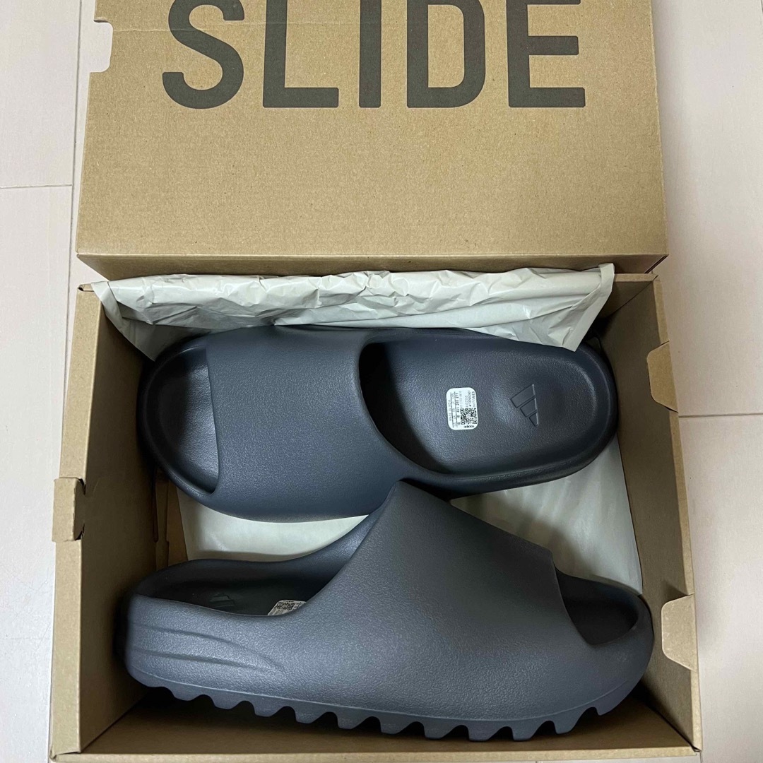 adidas(アディダス)のadidas YEEZY Slide Slate Grey 28.5cm メンズの靴/シューズ(サンダル)の商品写真