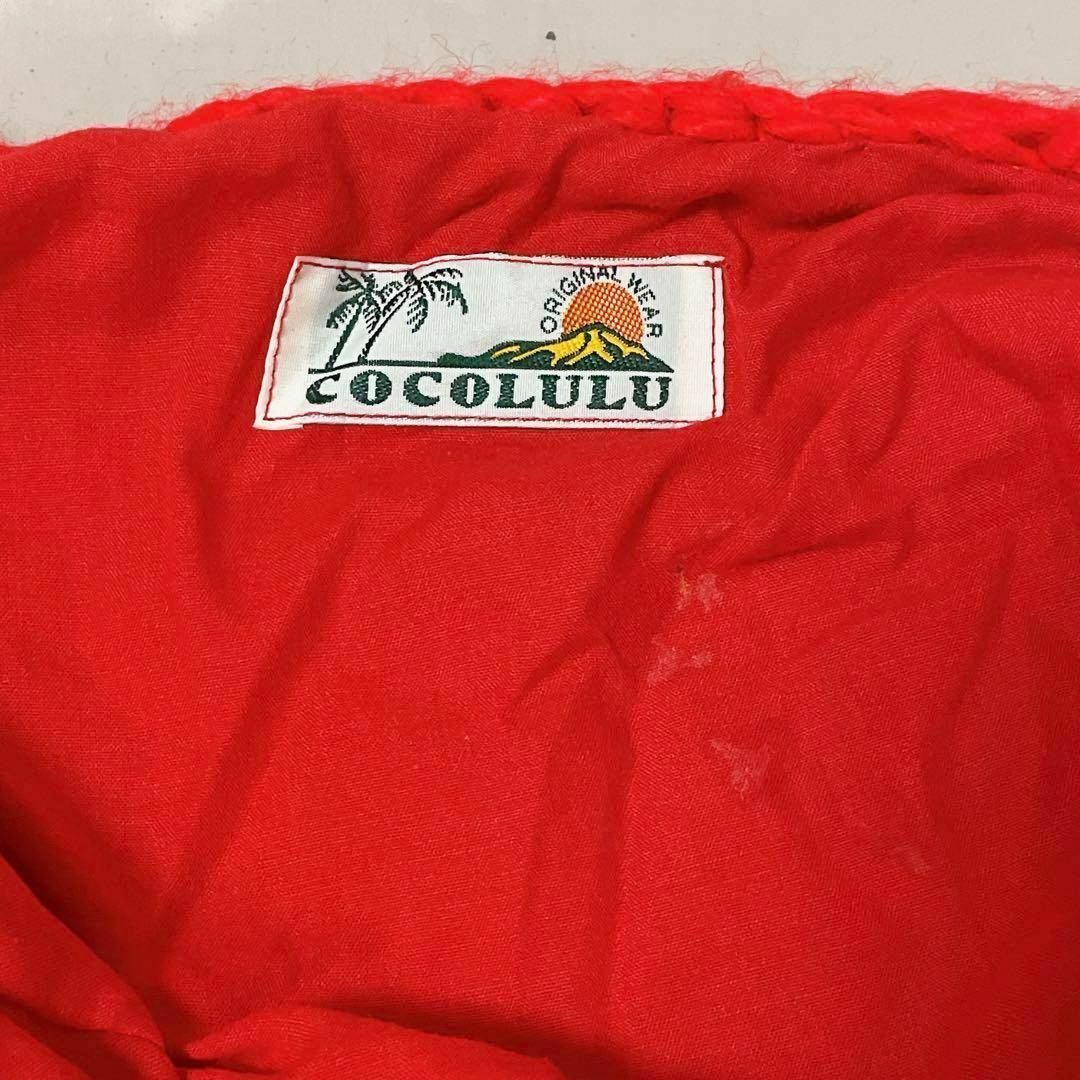 CO&LU(ココルル)のCOCOLULU 赤ニット 花柄刺繍 ムーンショルダーバッグ レディースのバッグ(ショルダーバッグ)の商品写真