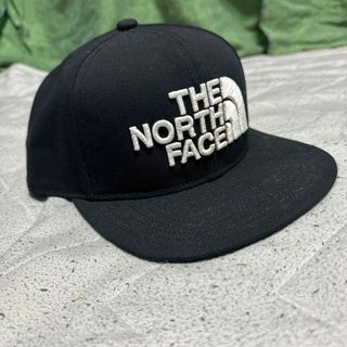 ザノースフェイス(THE NORTH FACE)のノースフェイス　トラッカーキャップ　ブラック(キャップ)