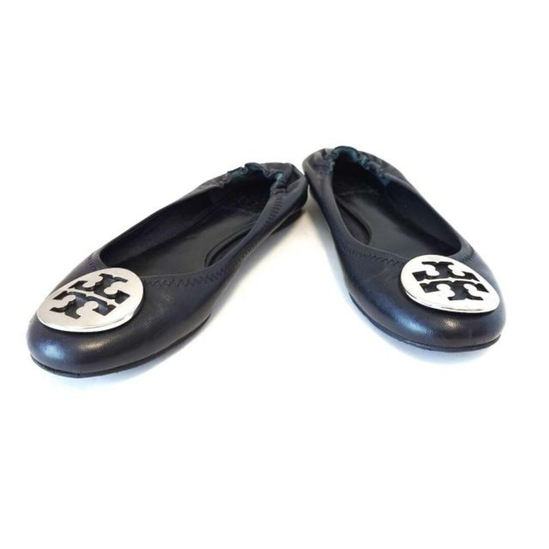 Tory Burch(トリーバーチ)のTORY BURCH(トリーバーチ) フラットシューズ レディース - 黒×シルバー レザー レディースの靴/シューズ(その他)の商品写真