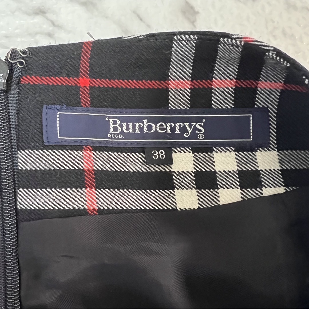 BURBERRY(バーバリー)の新品未使用‼️BURBERRYスカート レディースのスカート(ひざ丈スカート)の商品写真