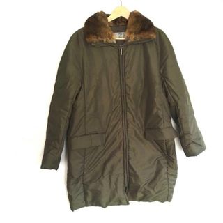 マックスマーラ(Max Mara)のMax Mara(マックスマーラ) コート サイズ38 S レディース - カーキ 長袖/ジップアップ/中綿/冬(その他)