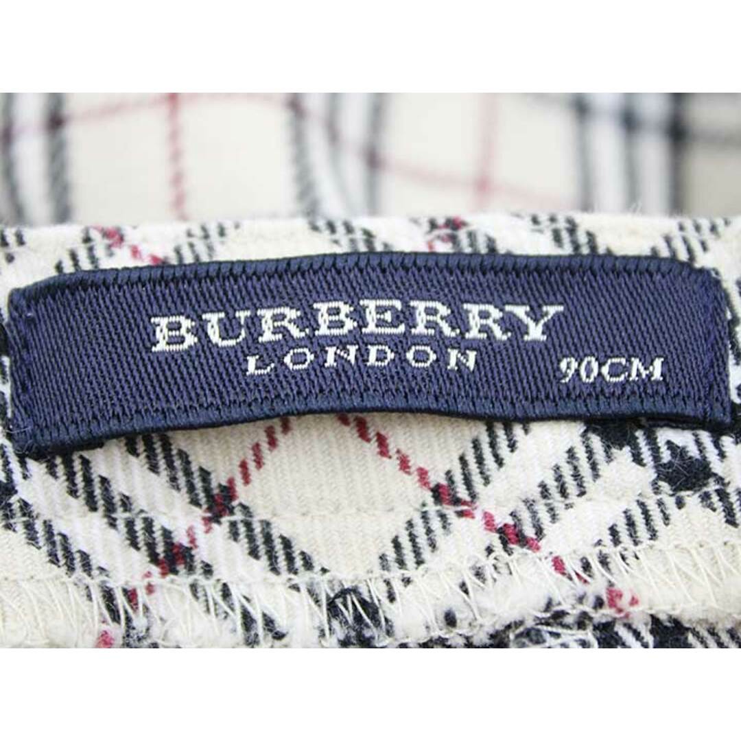 BURBERRY(バーバリー)の【春夏物 新入荷!】 ▼バーバリー/BURBERRY▼90cm ショートパンツ/ハーフパンツ/半ズボン/短パン ベージュ×黒×白 【中古】 子供 キッズ kids ベビー服 baby 男の子  春夏 bottoms 424042 キッズ/ベビー/マタニティのベビー服(~85cm)(パンツ)の商品写真