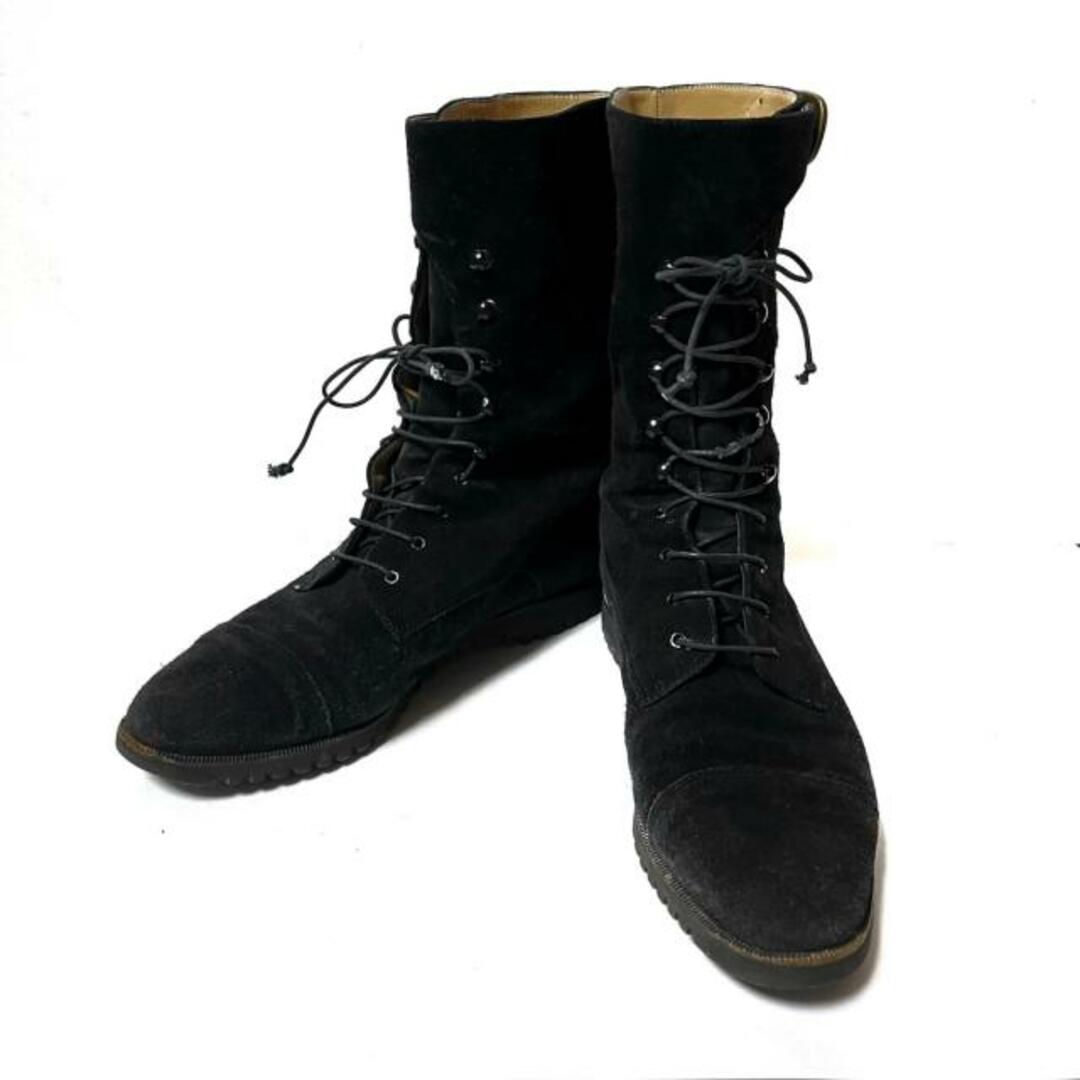 Salvatore Ferragamo(サルヴァトーレフェラガモ)のSalvatoreFerragamo(サルバトーレフェラガモ) ショートブーツ 6C レディース - 黒 レースアップ スエード レディースの靴/シューズ(ブーツ)の商品写真