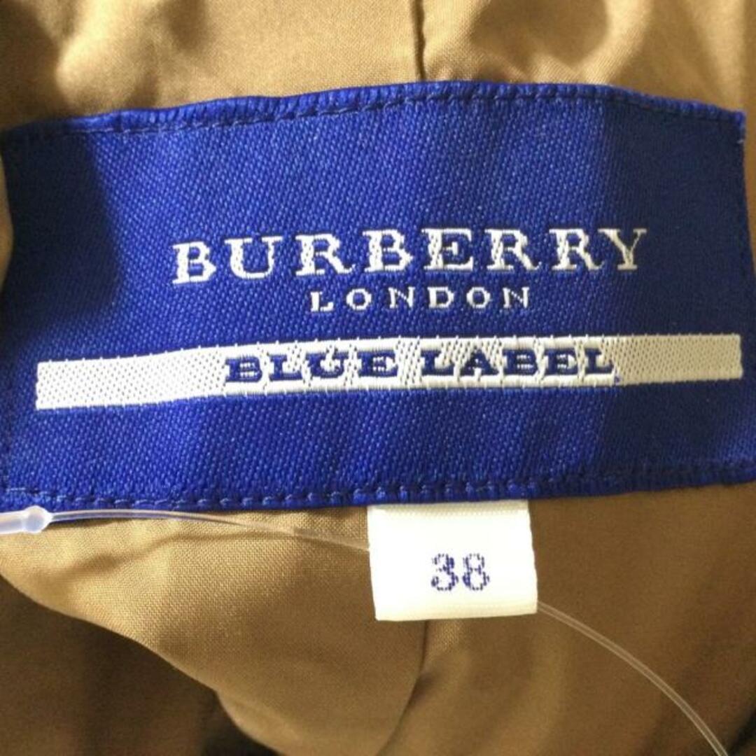 BURBERRY BLUE LABEL(バーバリーブルーレーベル)のBurberry Blue Label(バーバリーブルーレーベル) ブルゾン サイズ38 M レディース - ブラウン×アイボリー×マルチ 長袖/ニット/中綿/秋/冬 レディースのジャケット/アウター(ブルゾン)の商品写真