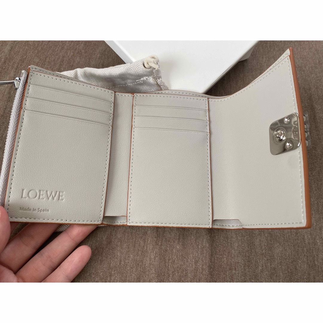 LOEWE(ロエベ)のLOEWE アナグラム 財布 レディースのファッション小物(財布)の商品写真