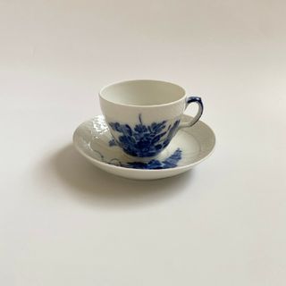 ロイヤルコペンハーゲン(ROYAL COPENHAGEN)のロイヤルコペンハーゲンブルーフラワーカーブ 2級品 デミタスカップ＆ソーサー1客(食器)