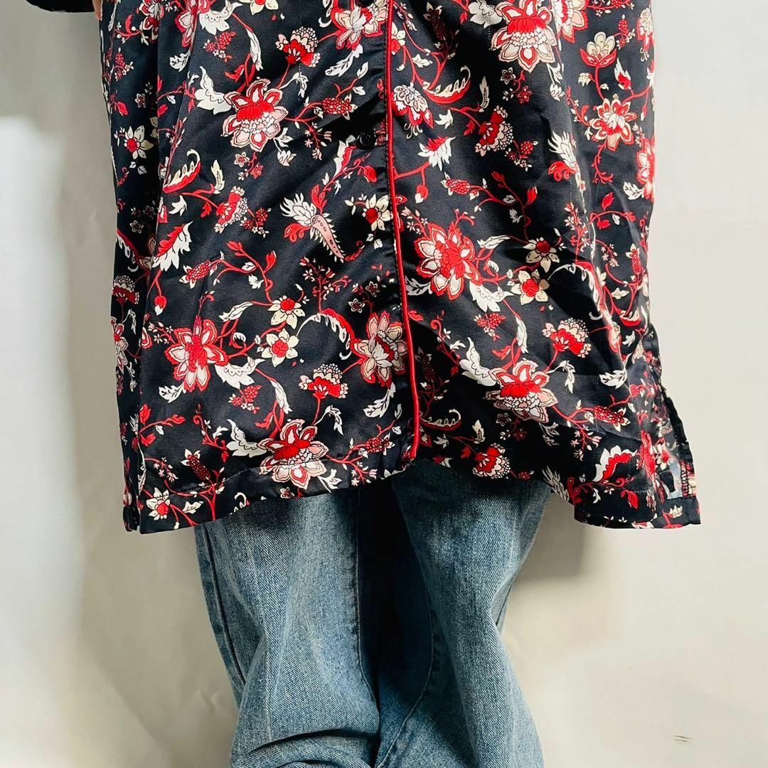AS KNOW AS(アズノウアズ)のアズノウアズピンキー サテンワンピース ガウン チャイシャツ 花柄 黒 レディースのワンピース(その他)の商品写真