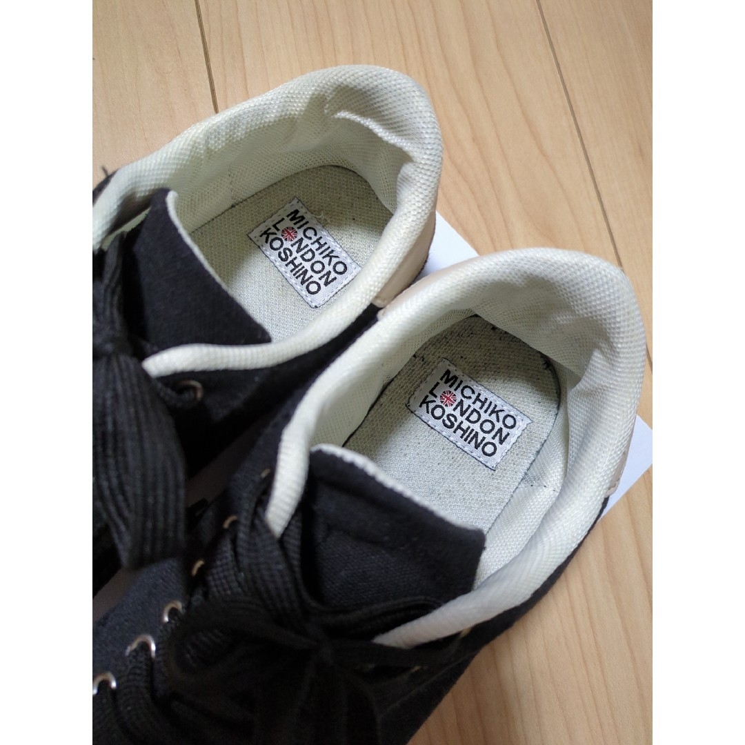 MICHIKO LONDON(ミチコロンドン)のミチコロンドン ディバロ Lサイズ スニーカー ブラック レディースの靴/シューズ(スニーカー)の商品写真