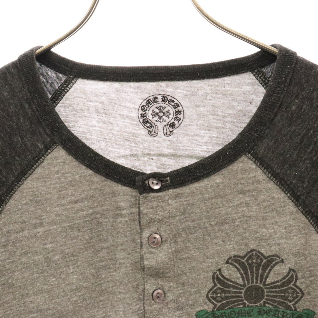 Chrome Hearts(クロムハーツ)のCHROME HEARTS クロムハーツ オールドモデル ホースシューロゴ ヘンリーネック ラグラン 7分丈Tシャツ グレー メンズのトップス(Tシャツ/カットソー(半袖/袖なし))の商品写真