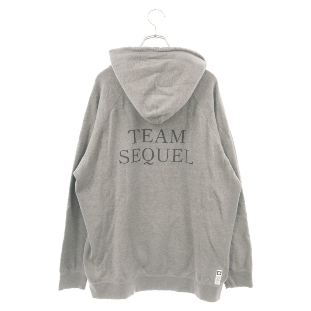 SEQUEL シークエル 22AW HOODIE グラフィックプリント フーディー プルオーバーパーカー グレー SQ-22AW-HD-03 メンズのトップス(パーカー)の商品写真