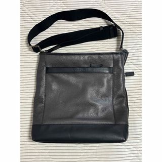 コーチ(COACH)のCOACH コーチ ショルダーバッグ　グレー　縦型(ショルダーバッグ)