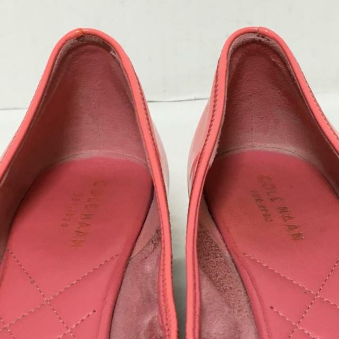 Cole Haan(コールハーン)のCOLE HAAN(コールハーン) パンプス 61/2B レディース - ピンク オープントゥ/ウェッジソール エナメル（レザー） レディースの靴/シューズ(ハイヒール/パンプス)の商品写真