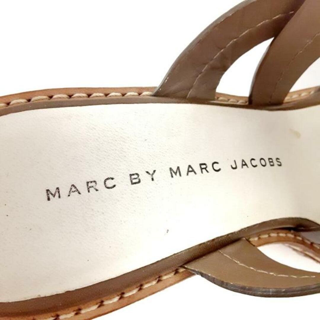 MARC BY MARC JACOBS(マークバイマークジェイコブス)のMARC BY MARC JACOBS(マークバイマークジェイコブス) サンダル 35 レディース - ダークブラウン×ナチュラル ウェッジソール レザー×コルク レディースの靴/シューズ(サンダル)の商品写真